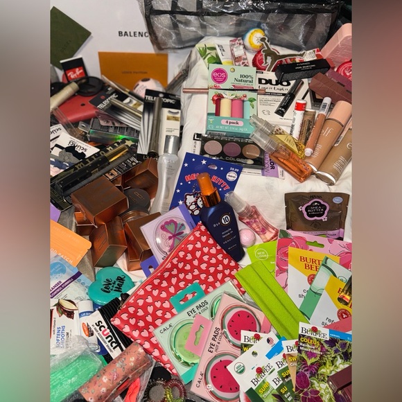 MYSTERY BUNDLE❤️SELF CARE - Picture 8 of 16